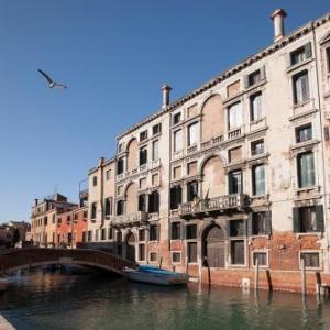 Appartamenti Palazzo Foscarini . Venice