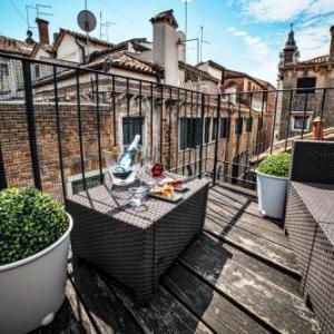 Grimani Terrace Apartment Venice