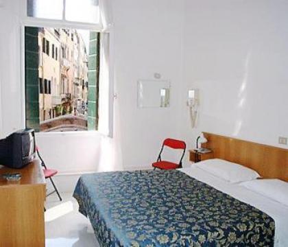 Hotel Caneva - image 17