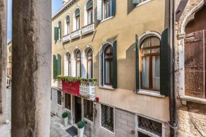 Ca' Del Monastero 3 Collection Apartment for 4 Guests with Lift - image 13