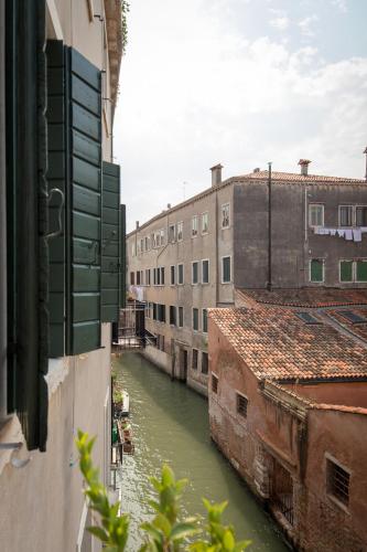 Venice Inn - image 5