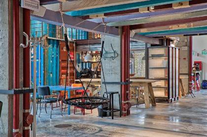 Anda Venice - image 12