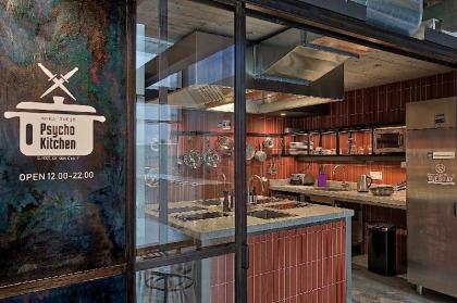 Anda Venice - image 16