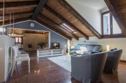 Ca' Del Monastero 9 Collection Spacious Apartment up to 5 Guests - image 13