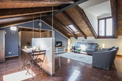 Ca' Del Monastero 9 Collection Spacious Apartment up to 5 Guests - image 2