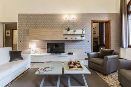 Ca' del Monastero 4 Collection Apartment up to 8 Guests with Lift - image 16