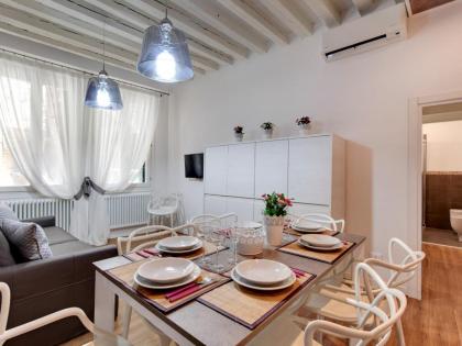 Castello di Godego Apartment Sleeps 7 Air Con WiFi - image 4