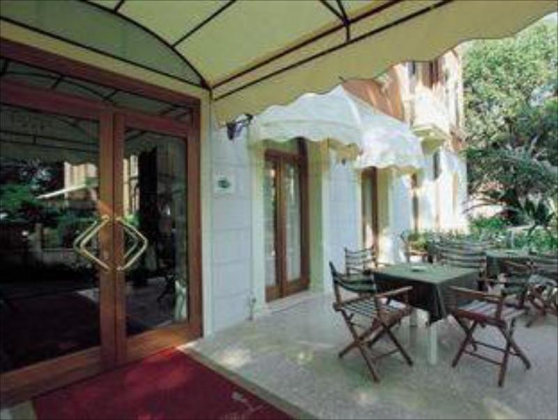 Hotel Villa Cipro - image 2