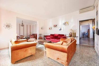 Ca' Fenice charming apartment in San Marco sleep 7 - image 15