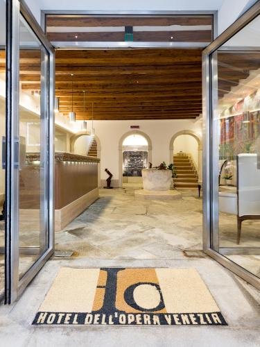 Hotel Dell'Opera - main image