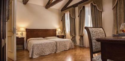Hotel Dell'Opera - image 11