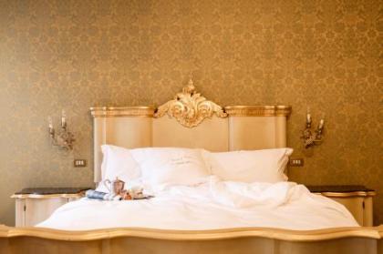 Hotel Flora - By Romanelli Family - image 15