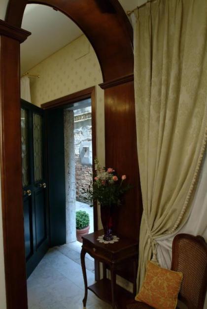 Apostoli Palace - image 3