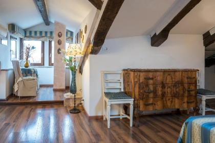 Corte Canal Venice - image 10