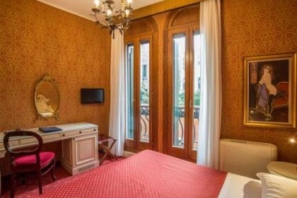 Hotel La Fenice et Des Artistes - image 11