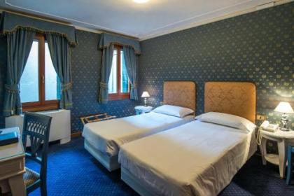 Hotel La Fenice et Des Artistes - image 13