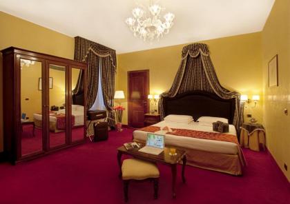 Hotel Al Ponte Dei Sospiri - image 11