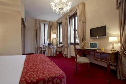 Hotel Al Ponte Dei Sospiri - image 19