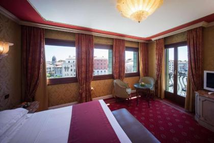 NH Venezia Santa Lucia - image 20