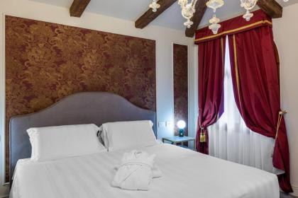 Hotel Palazzina Sardi - image 26