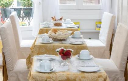 Hotel Casa Petrarca - image 20