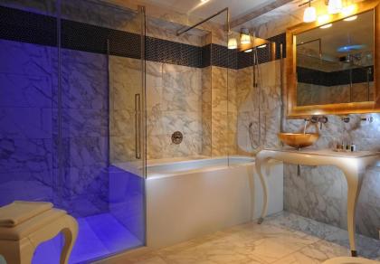 Carnival Palace Hotel - image 13