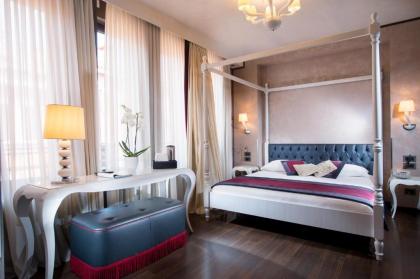 Carnival Palace Hotel - image 16