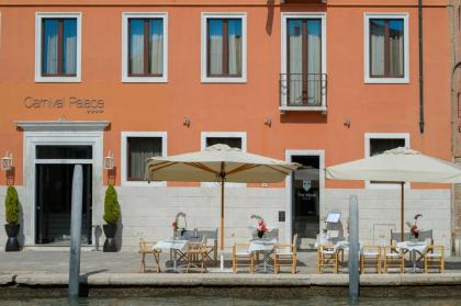 Carnival Palace Hotel - image 19