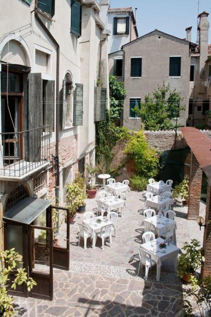 iH Hotels Venezia Salute Palace - image 14