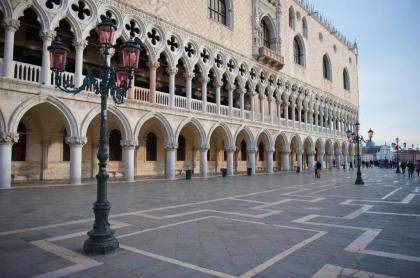 Hotel Minerva & Nettuno di Venezia - image 3