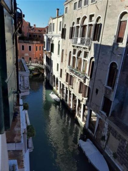 Corte dei Miracoli - image 18