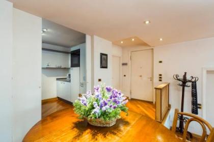Very central apartment in historical 1600 Palace with lift within a few min walk from San Marco Square - image 8