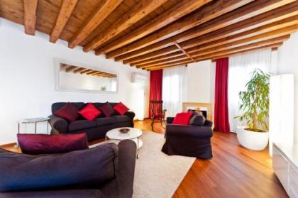 Venice Heaven Apartments - Ca Giulia apartment with private living TERRACE on last floor no lift - image 9