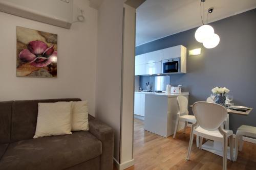 Botteri Palace Apartments by Wonderful Italy - image 4