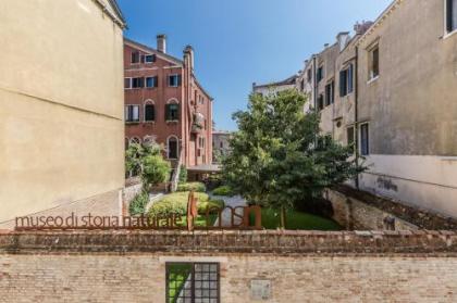 Ca' Del Monastero 5 Collection Cosy Apartment for 4 Guests - image 9