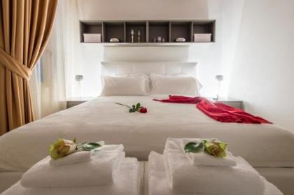 San Teodoro Palace - Luxury Apartments - image 20