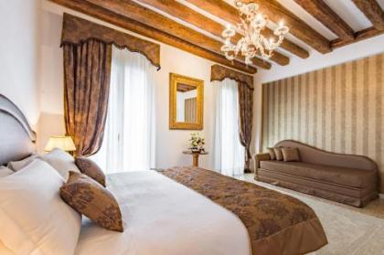 San Teodoro Palace - Luxury Apartments - image 8