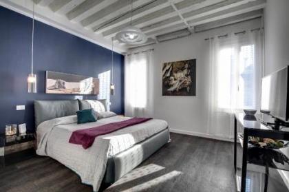 Biennale superior suite - image 1