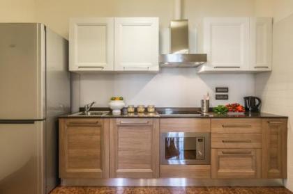 Ca' del Monastero 1 Collection Apt for 4 Guests with Balcony and Lift - image 4