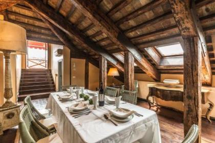 The Venetian Penthouse - image 12