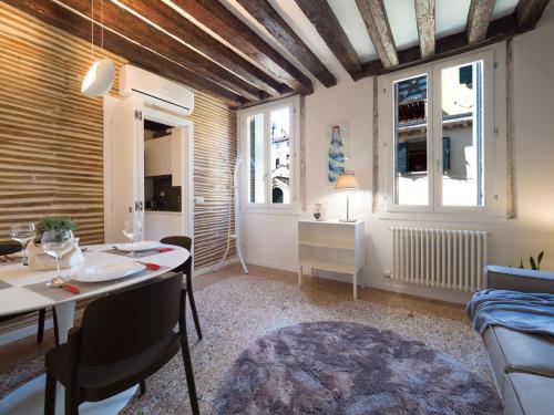 Majestic Rialto House by Wonderful Italy - image 7