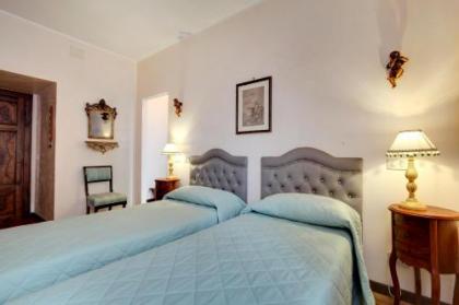 Biennale APT Balcony - image 16