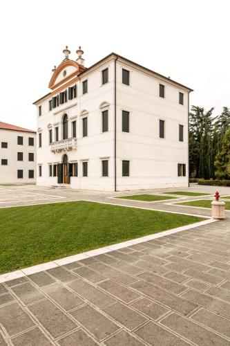 Centro Cardinal Urbani - main image