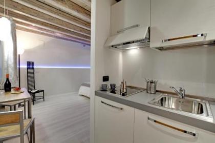 Ca' Grimana by Bricola Apartments - image 10