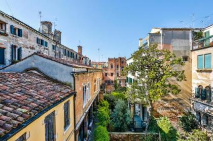 Ca' Dell'Abate Terrace - image 10