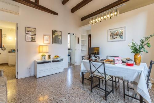 Ca' Dell'Abate Terrace - image 4