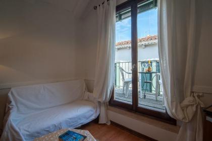 Santa Maria Formosa Apt Near Rialto and St.Mark's - image 3