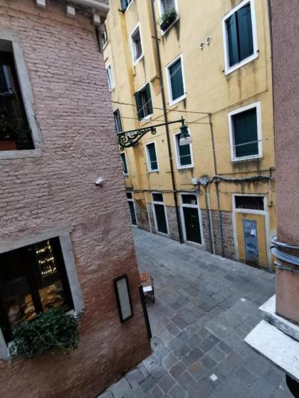 Deluxe 3 Bedroom Flat in Rialto - image 18