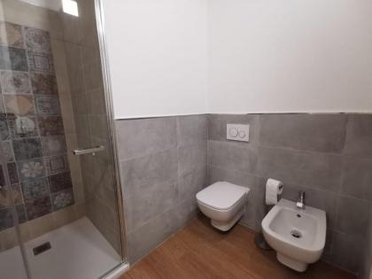 Deluxe 3 Bedroom Flat in Rialto - image 4