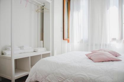 Ca Giardini Apartments in Biennale by Bricola Apartments - image 30